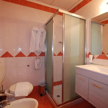Lenotel 3* Leno