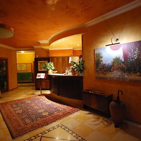 Lenotel Hotel 3*