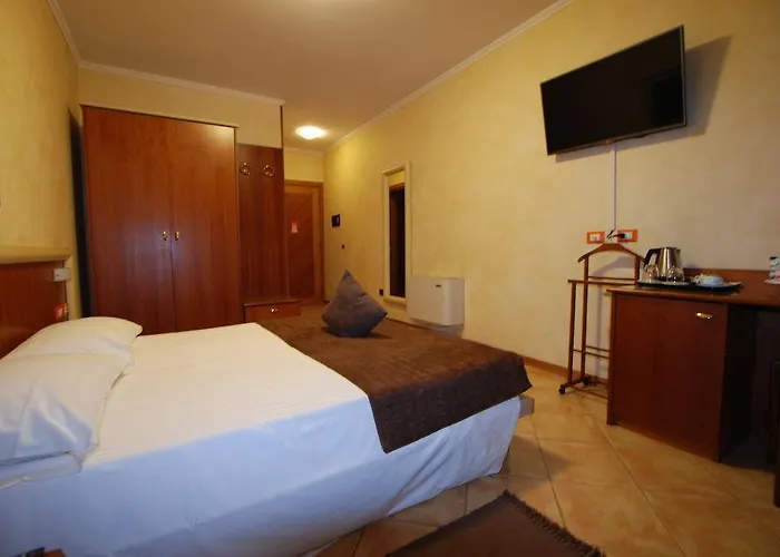 Lenotel Hotel 3*