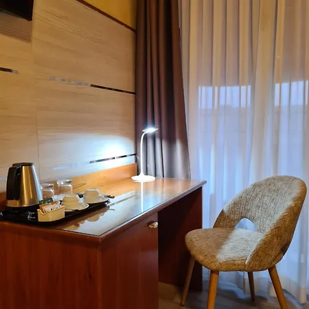 فندق Lenotel 3*